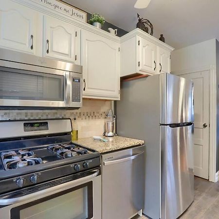 Rare City Home W/ Backyard Fire-Pit & Hottub Lancaster Exterior foto